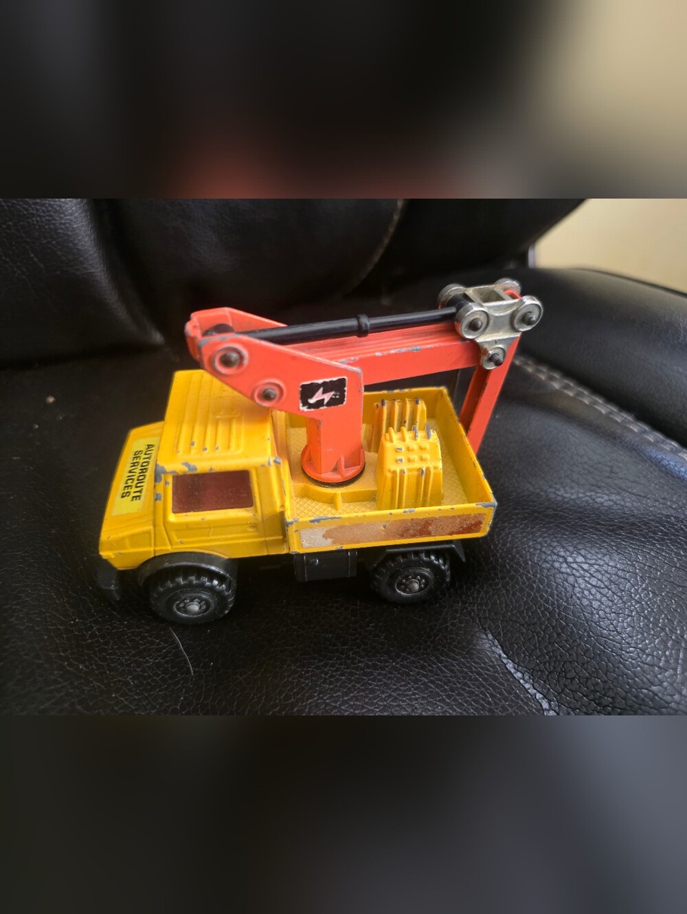 VINTAGE MATCHBOX SUPER KINGS K-93 UNIMOG LAMP MAINTENANCE VEHICLE